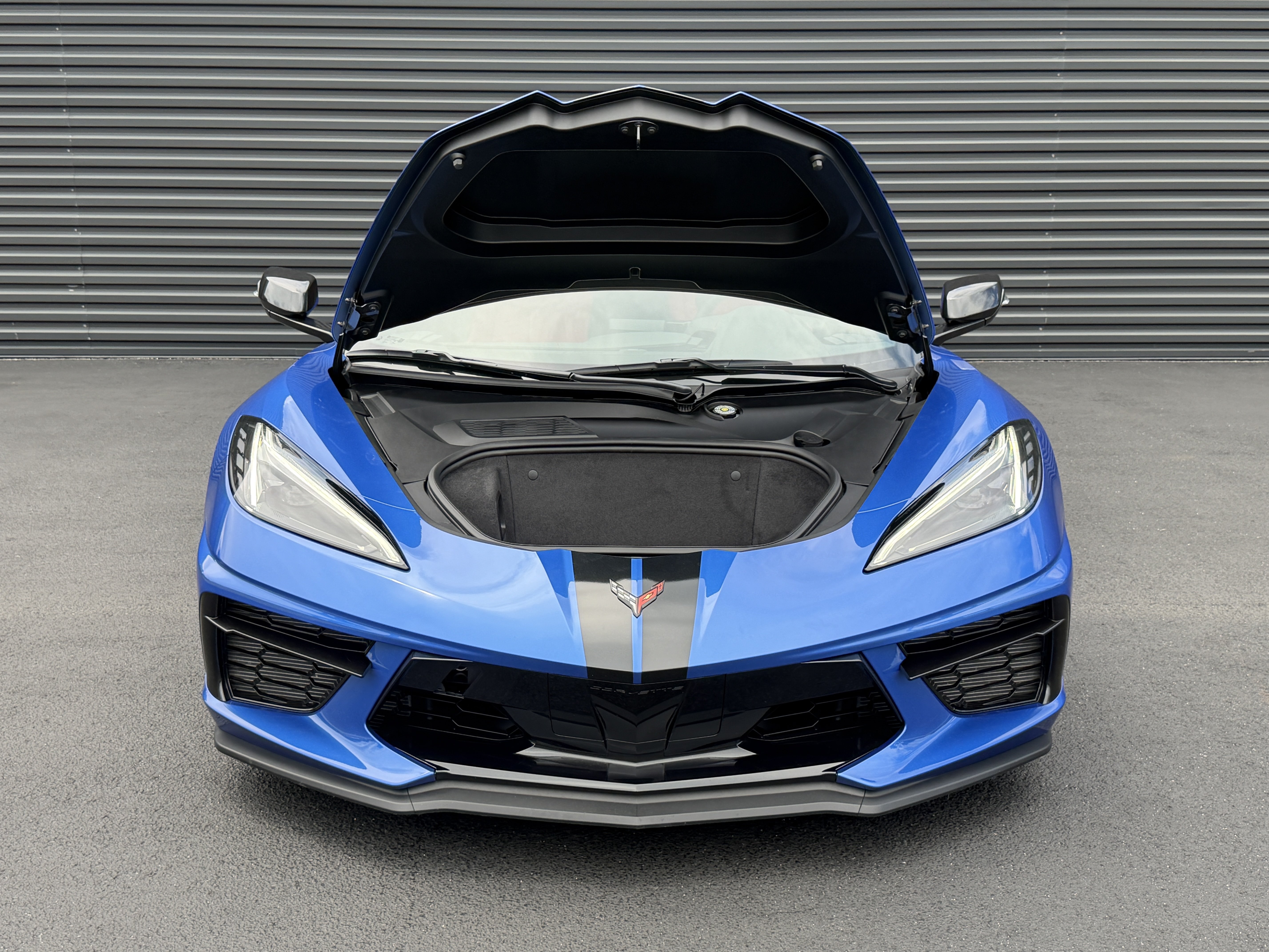 Used 2021 Chevrolet Corvette Stingray Convertible w/ Z51 Performance Package RWD image 11