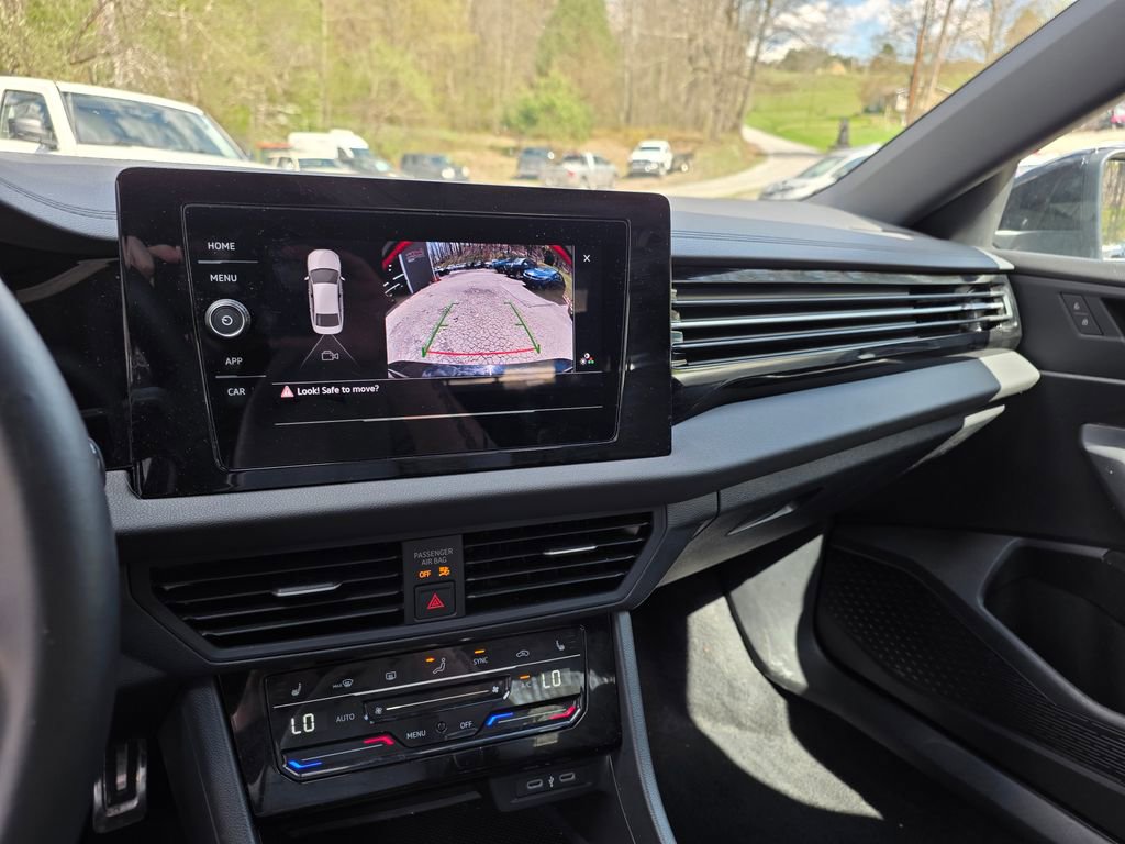 Used 2025 Volkswagen Jetta Sport FWD image 11