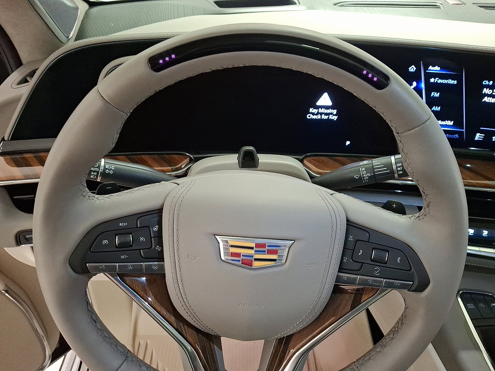 Certified 2024 Cadillac Escalade Sport Platinum w/ LPO, ONYX Package AWD/4WD image 11