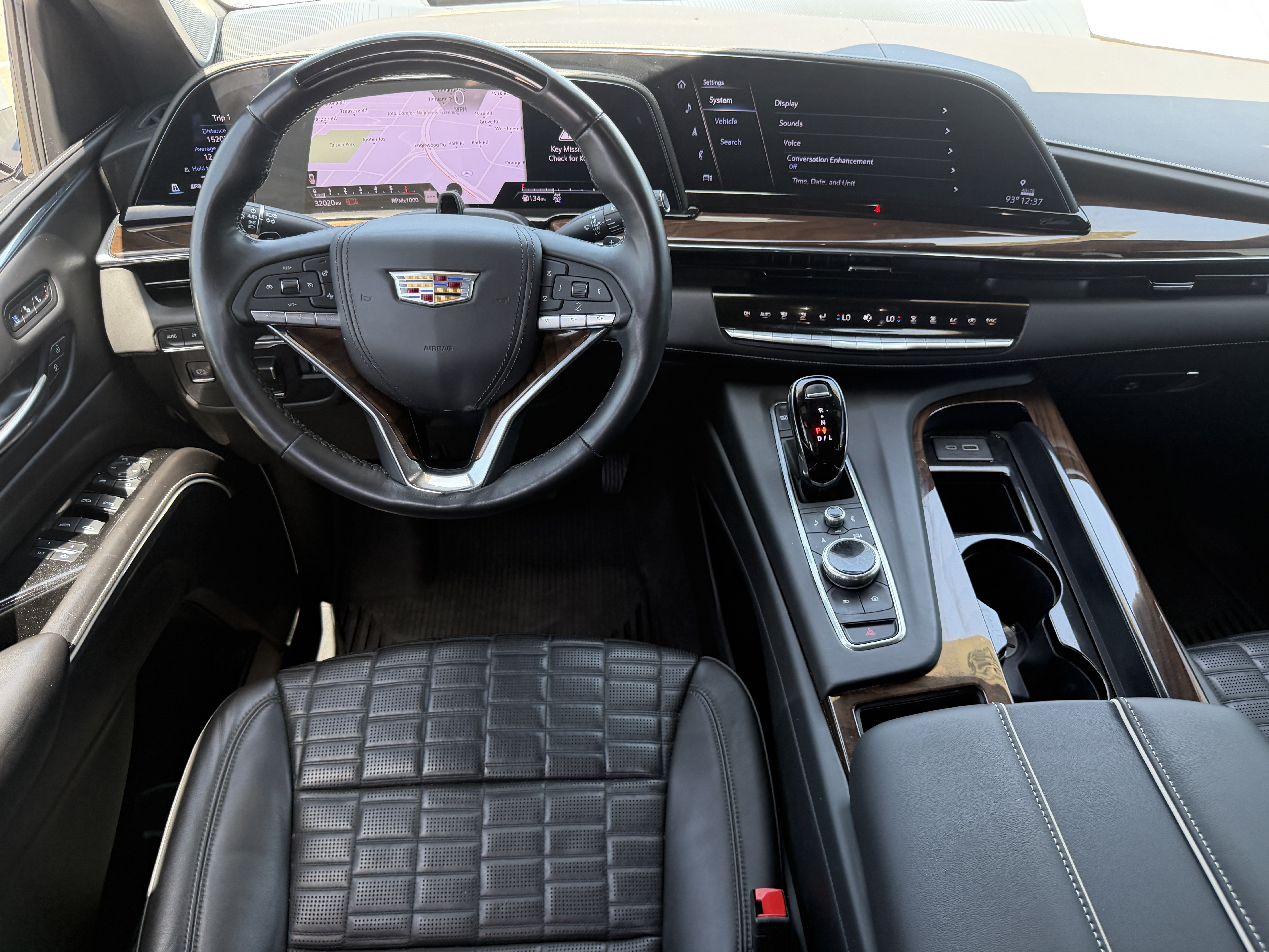 Certified 2024 Cadillac Escalade ESV Sport Platinum w/ LPO, ONYX Package AWD/4WD image 14