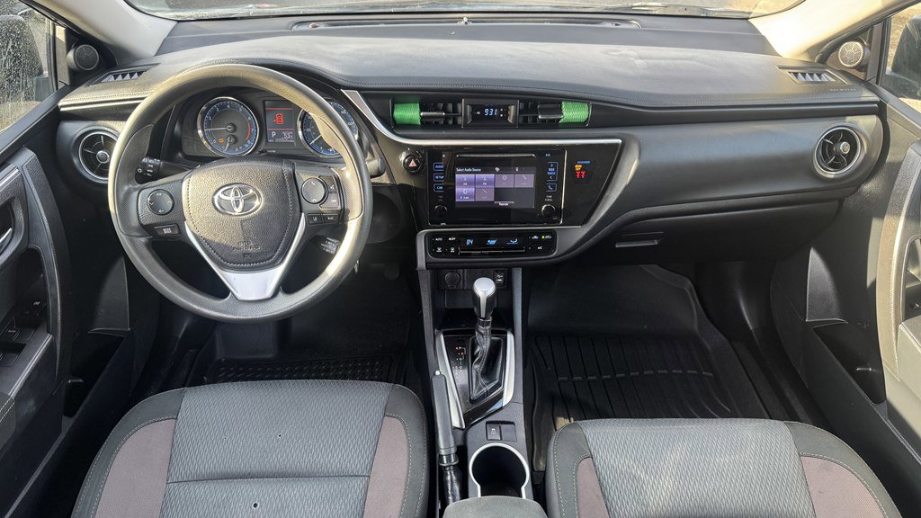 Used 2019 Toyota Corolla LE image 21