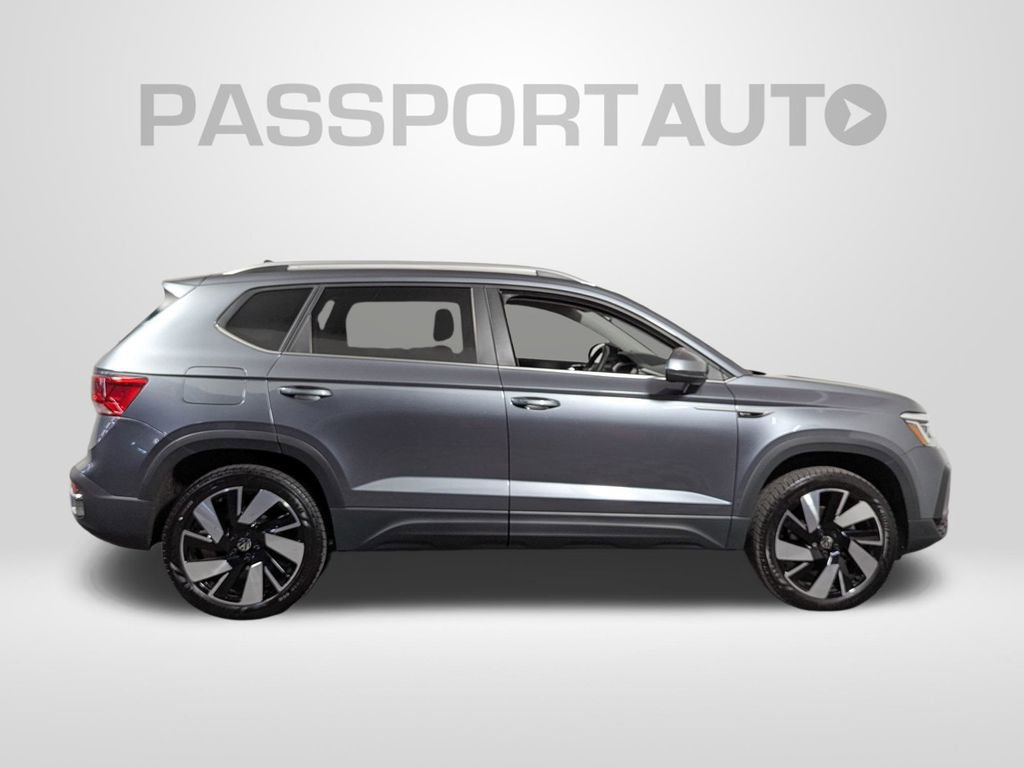 Used 2024 Volkswagen Taos SEL image 7