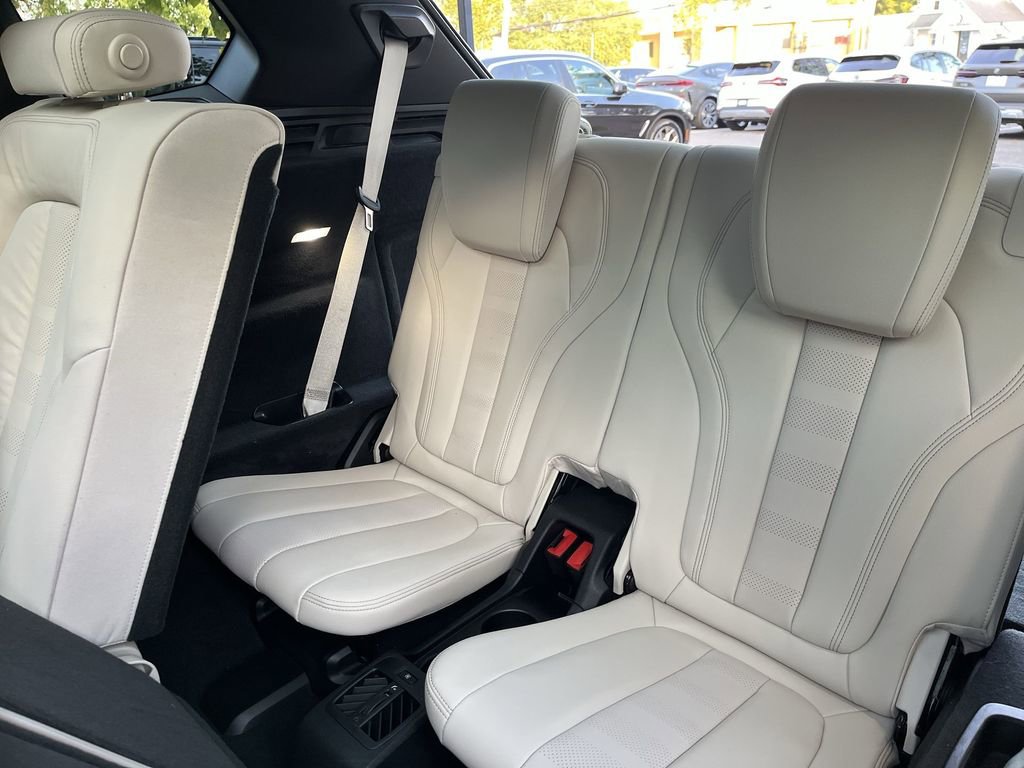 Used 2020 BMW X5 xDrive40i w/ Premium Package image 23