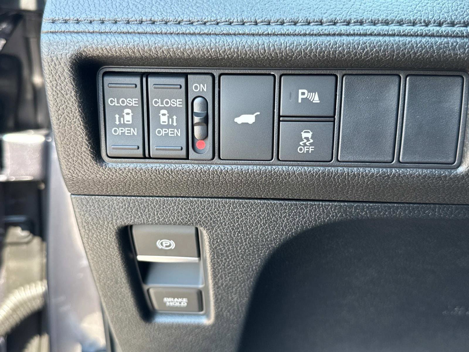 New 2026 Honda Odyssey Touring image 32