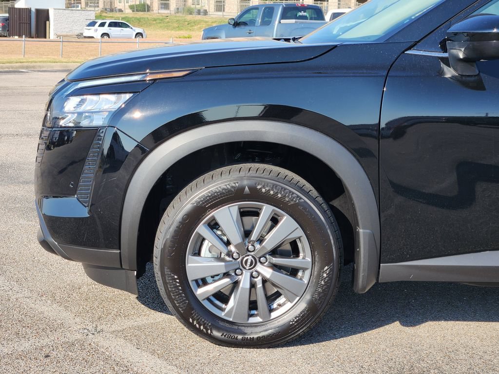 New 2026 Nissan Pathfinder SV FWD image 6