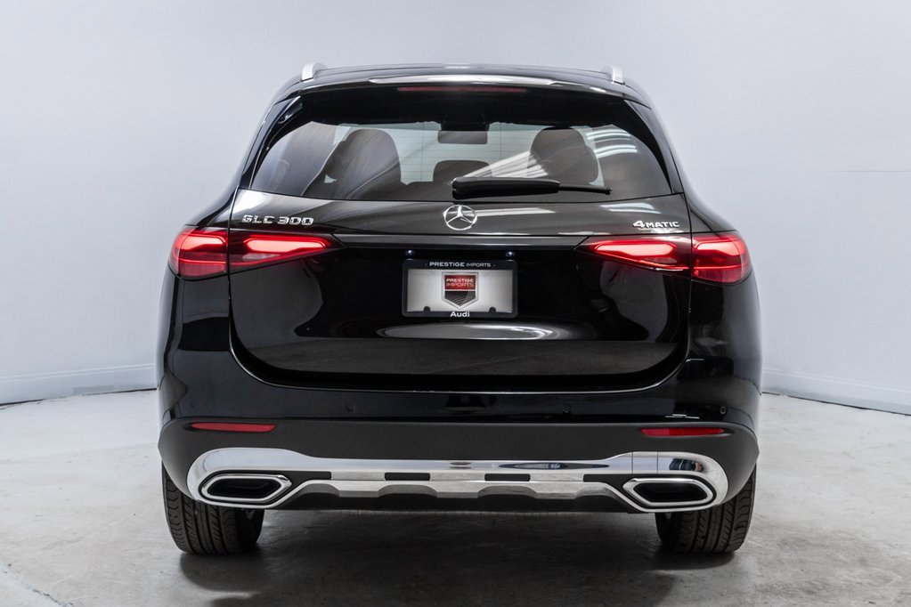 Used 2023 Mercedes-Benz GLC 300 4MATIC image 6