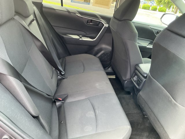 Used 2024 Toyota RAV4 LE AWD/4WD image 19