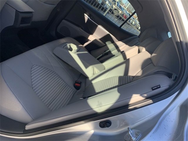 Used 2021 Toyota Camry SE image 10