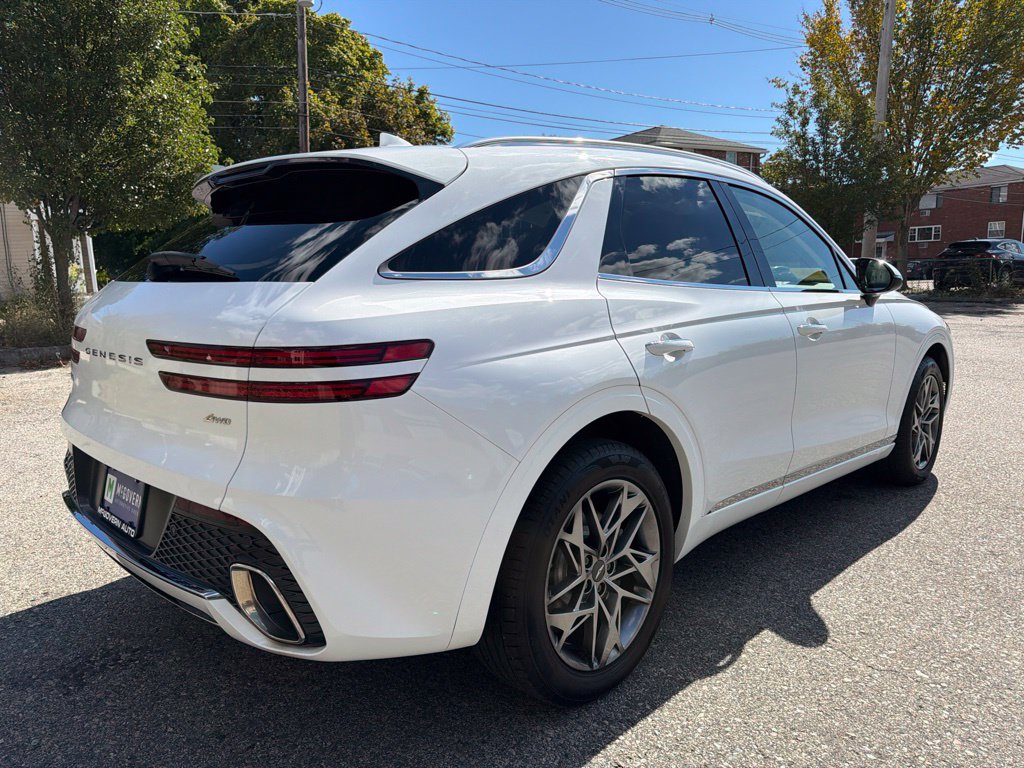 Used 2022 Genesis GV70 2.5T w/ Select Package AWD/4WD image 7