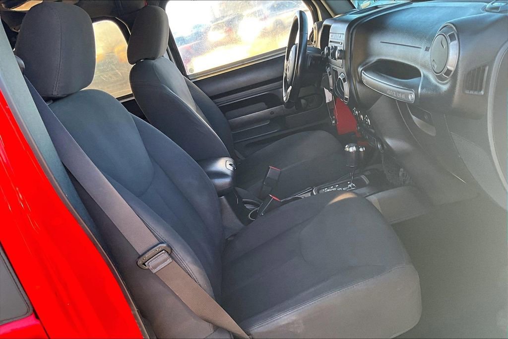 Used 2016 Jeep Wrangler Unlimited Willys image 7