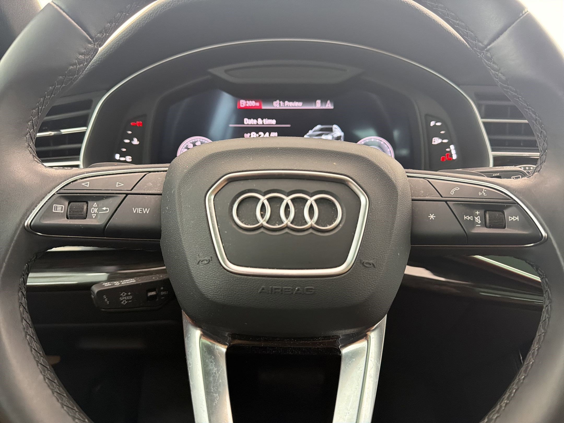 Used 2023 Audi Q8 Premium Plus image 15