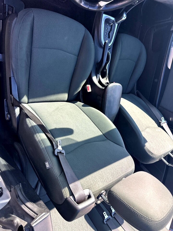 Used 2012 Chrysler 200 Touring image 13