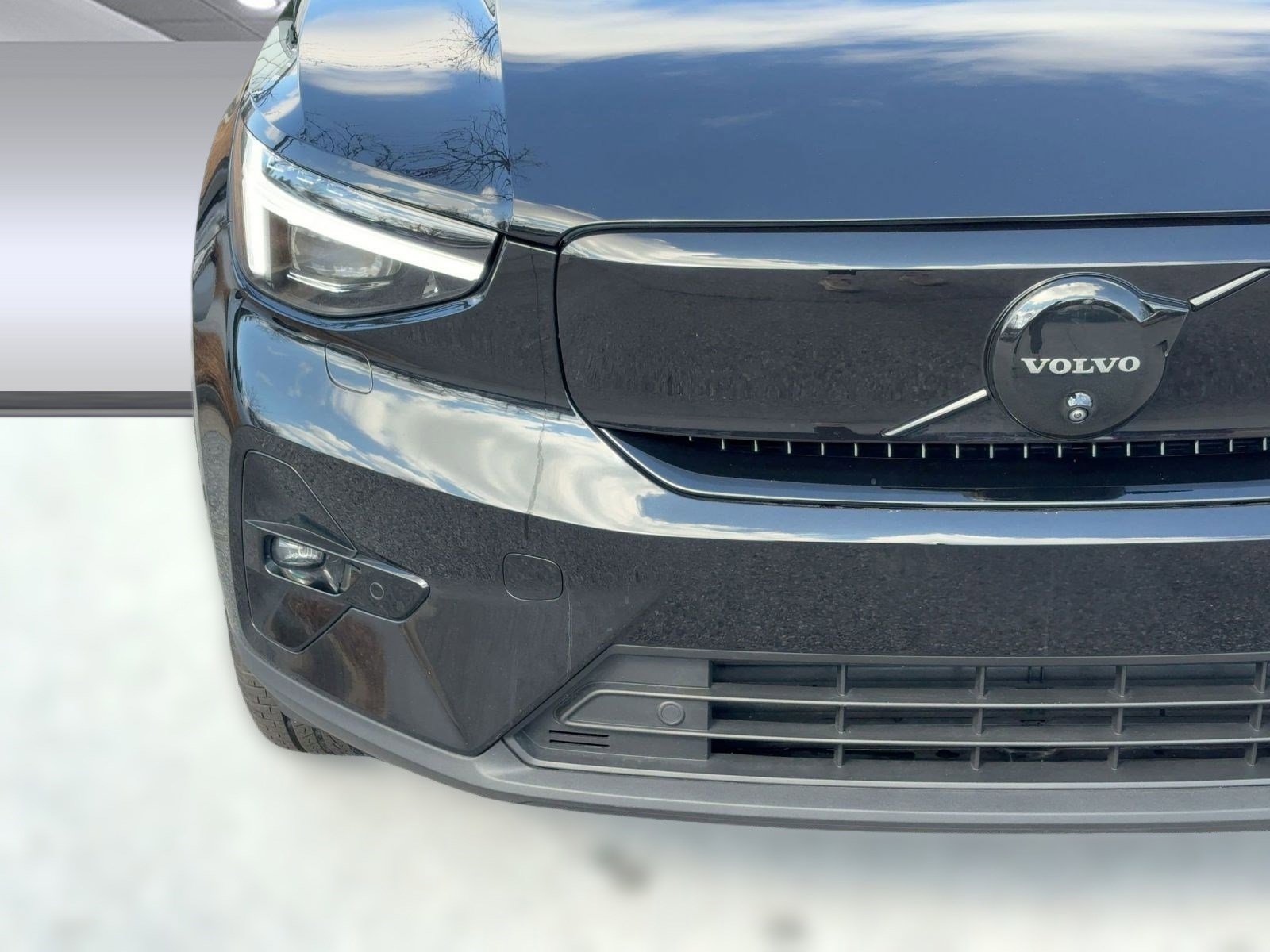 Certified 2025 Volvo EC40 Ultra image 11