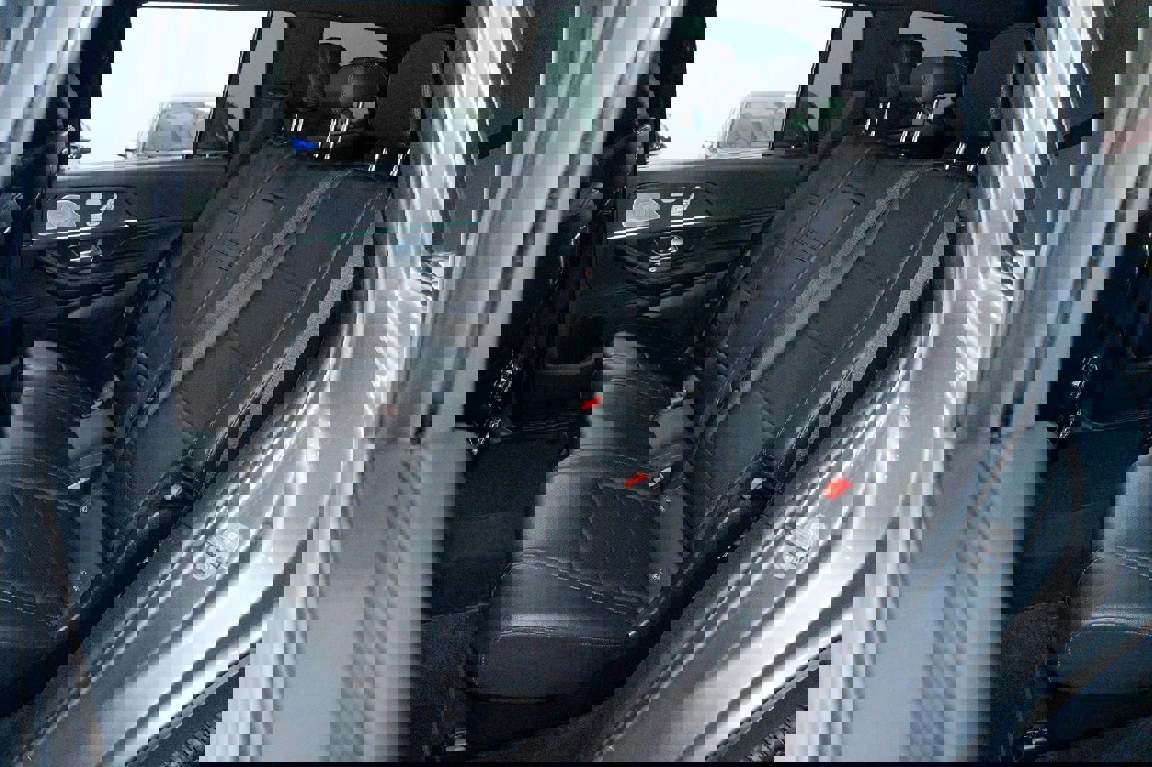 Used 2020 Mercedes-Benz GLS 450 4MATIC w/ Convenience Package image 26