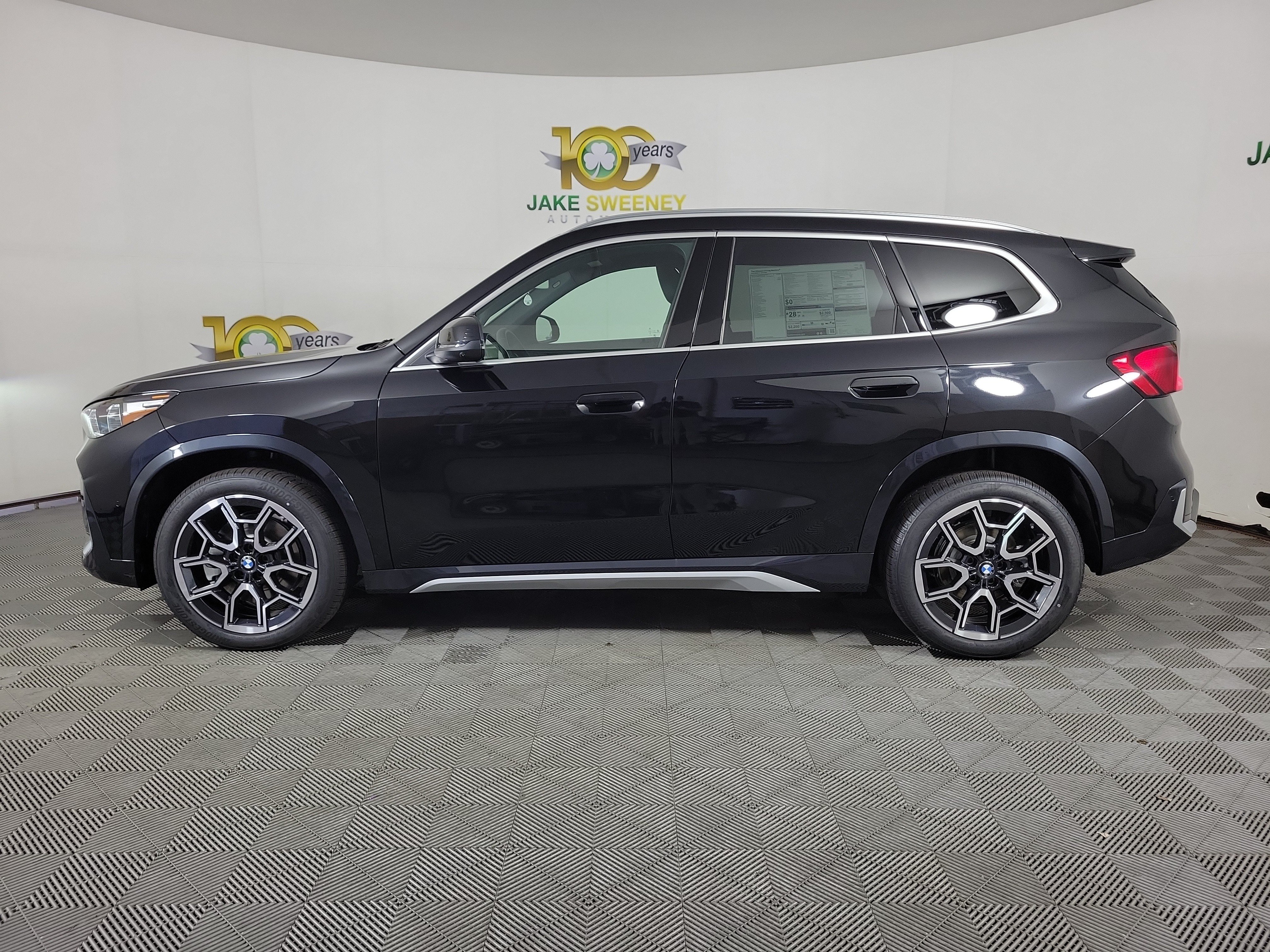 New 2026 BMW X1 xDrive28i w/ Technology Package AWD/4WD image 4