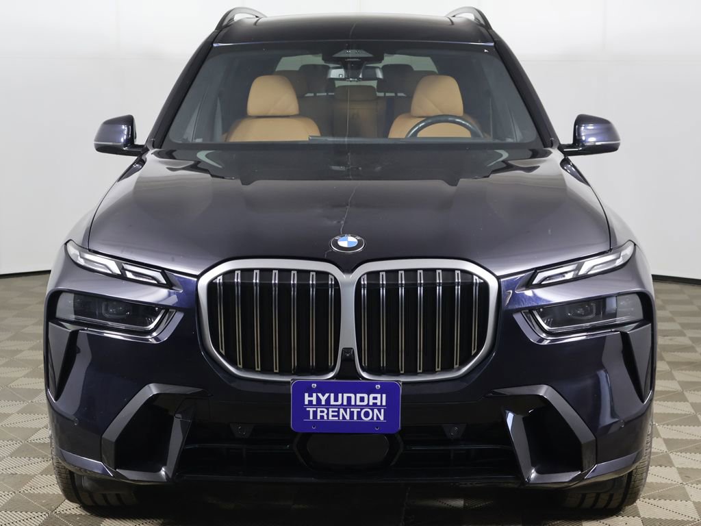Used 2023 BMW X7 xDrive40i w/ M Sport Package AWD/4WD image 15