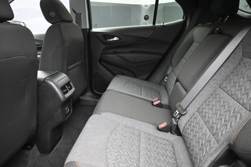 Used 2024 Chevrolet Equinox LT AWD/4WD image 12