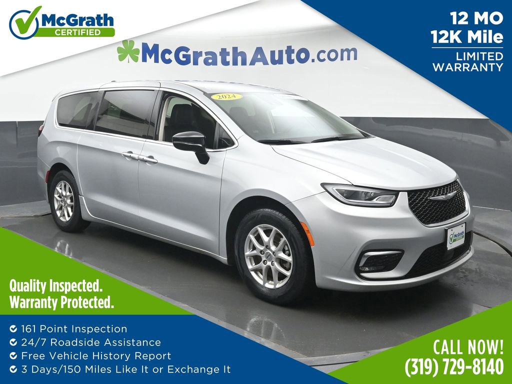 Used 2024 Chrysler Pacifica Touring-L image 1