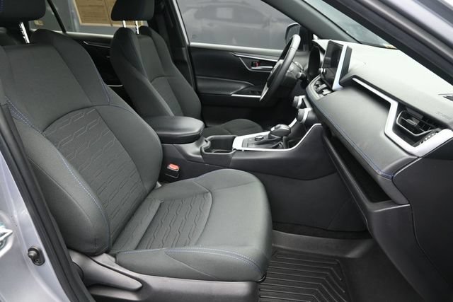 Used 2024 Toyota RAV4 SE AWD/4WD image 30