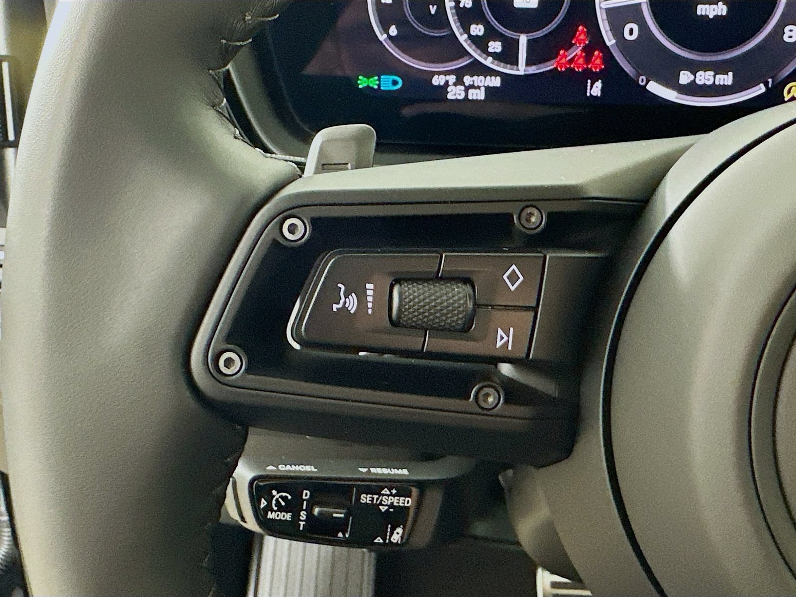 New 2026 Porsche Cayenne S AWD/4WD image 18