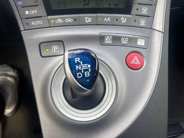 Used 2015 Toyota Prius Two FWD image 22