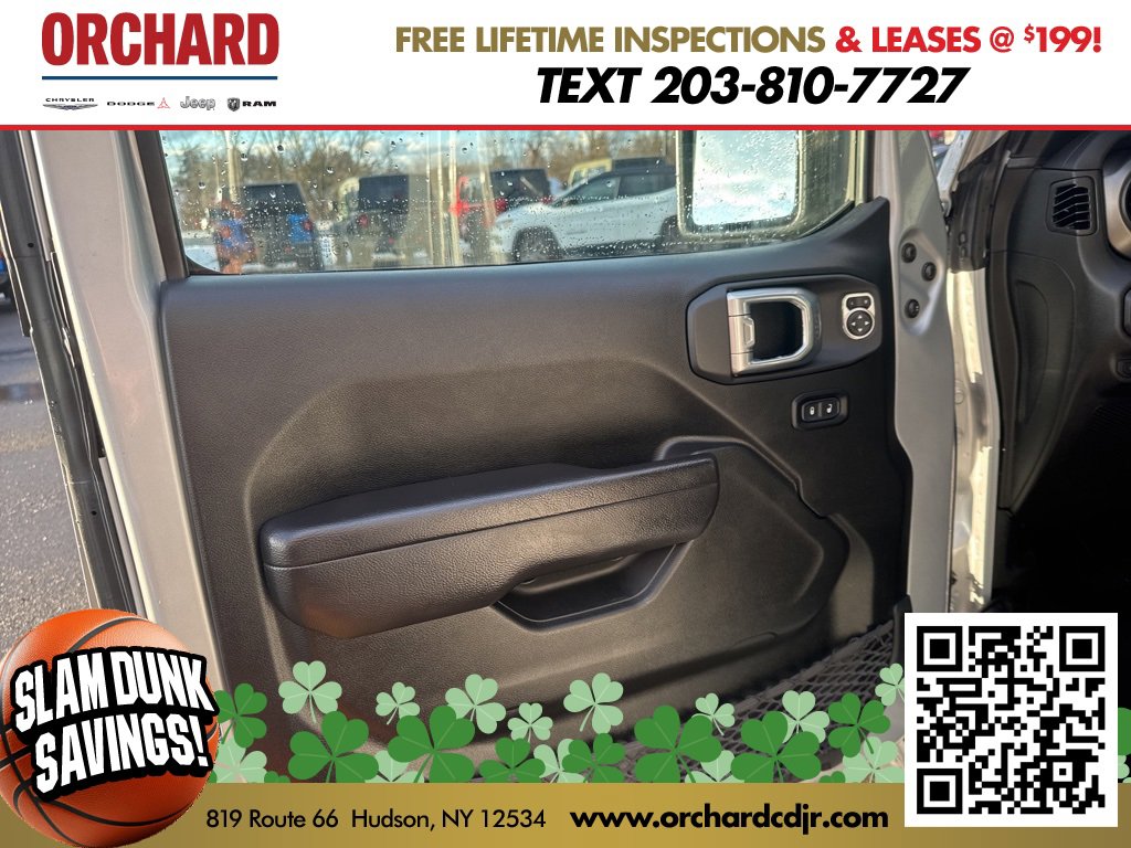 Used 2023 Jeep Wrangler Unlimited w/ Sun & Screen Package image 23