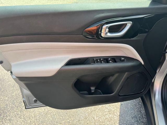 Certified 2023 Jeep Compass Limited AWD/4WD image 20