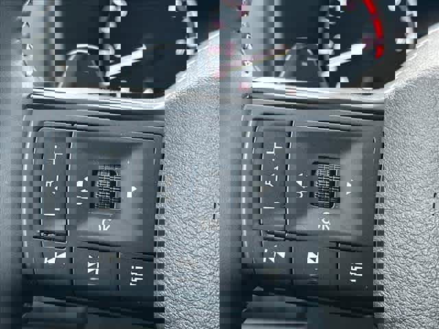 Used 2026 Nissan Rogue SV image 19