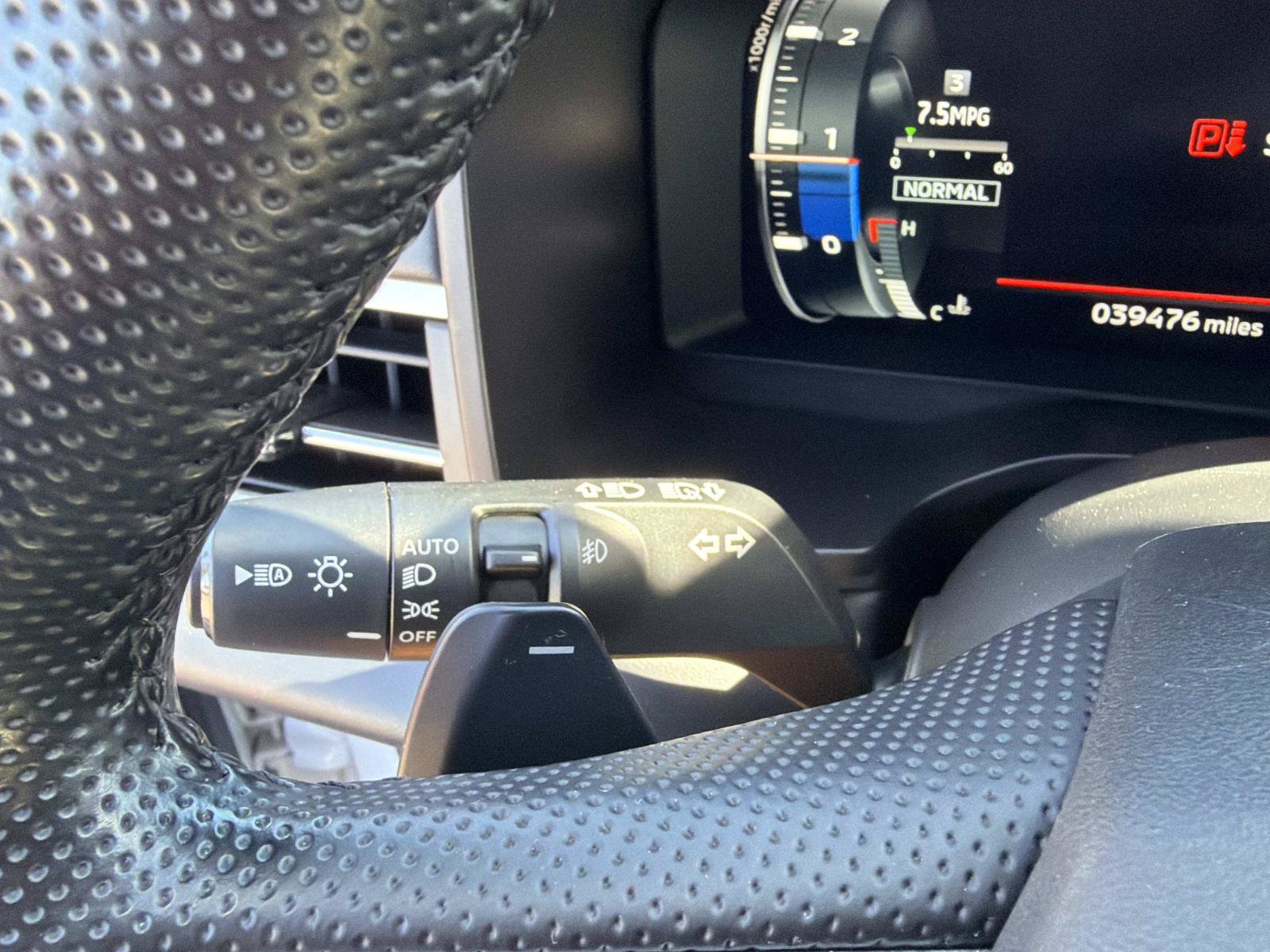 Used 2024 Mitsubishi Outlander Ralliart AWD/4WD image 29