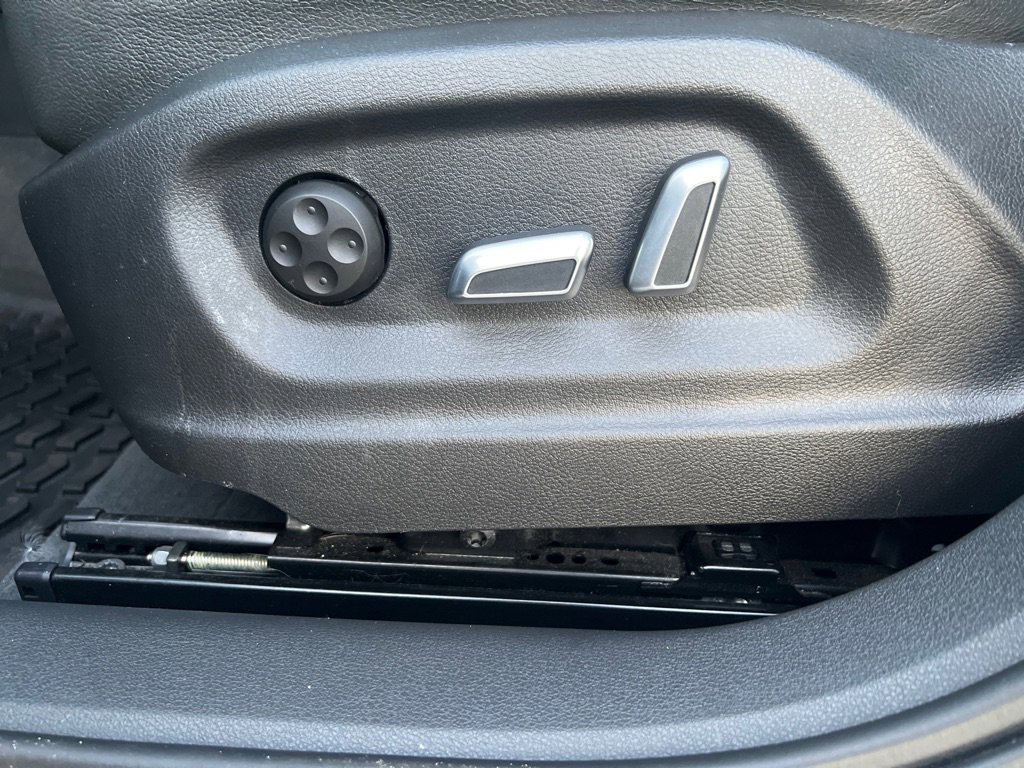 Used 2017 Audi Q3 2.0T Prestige image 32