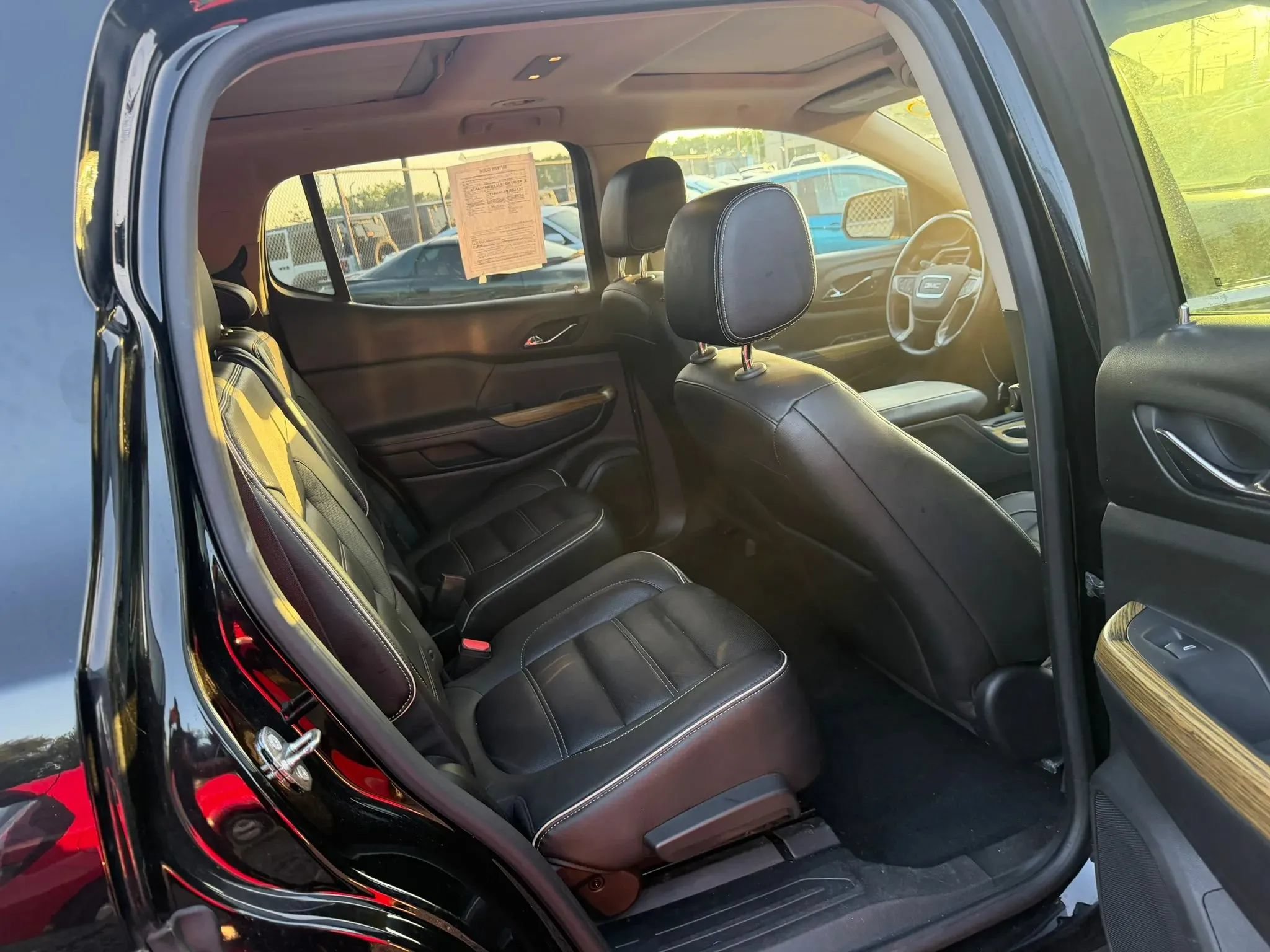 Used 2017 GMC Acadia Denali w/ Technology Package AWD/4WD image 13