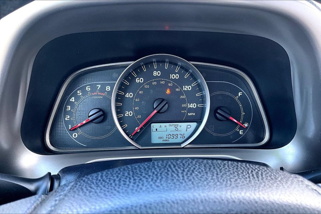 Used 2013 Toyota RAV4 LE AWD/4WD image 18