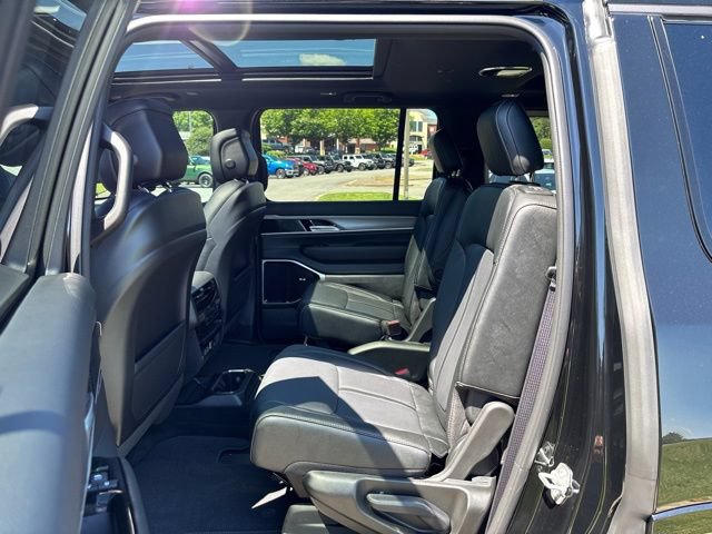 New 2026 Jeep Grand Wagoneer Limited w/ Premium Group II AWD/4WD image 26