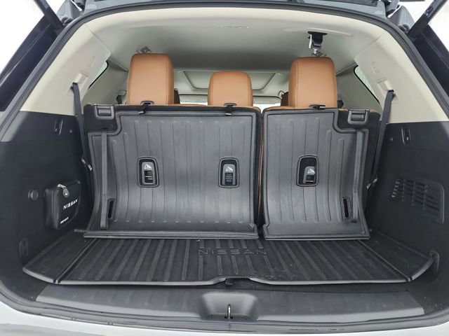 Used 2023 Nissan Pathfinder Platinum w/ Black Appearance Package image 58