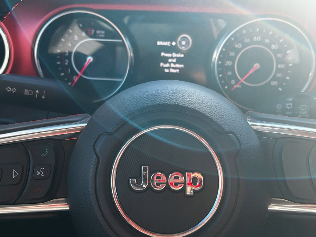 Used 2018 Jeep Wrangler Unlimited Rubicon AWD/4WD image 26