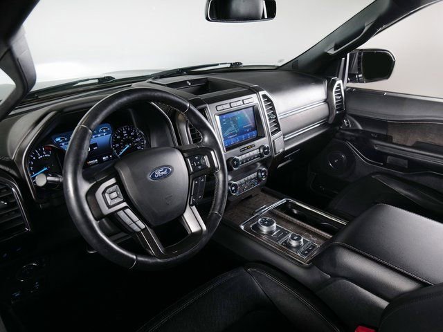 Used 2020 Ford Expedition Limited w/ Equipment Group 302A AWD/4WD image 18
