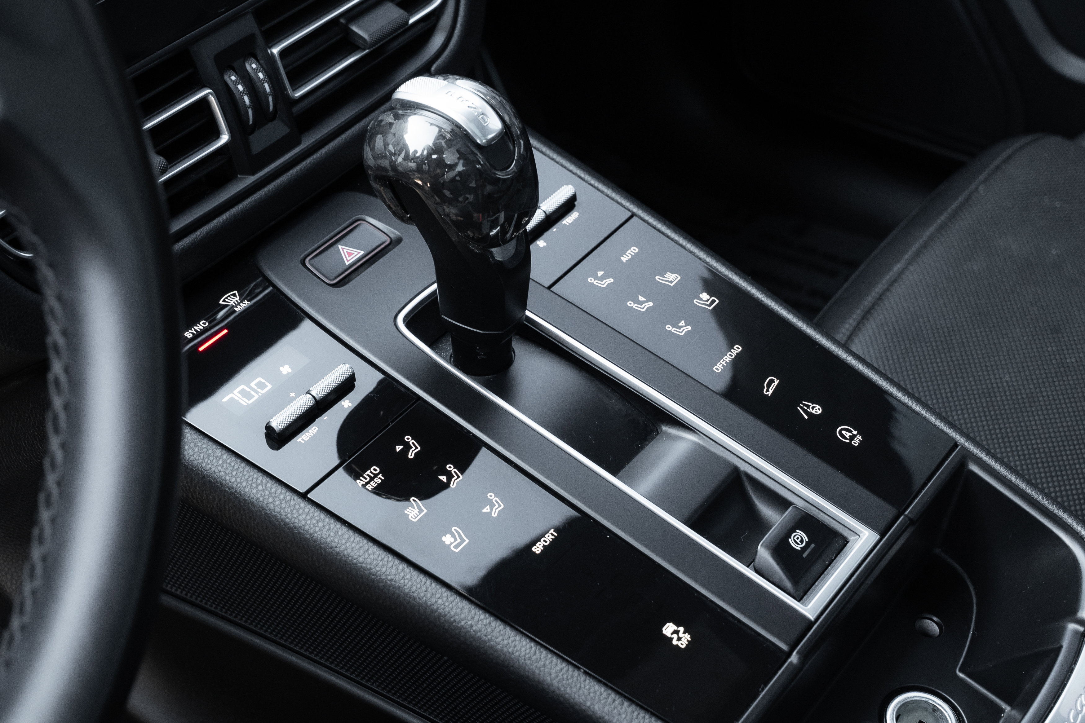 Used 2022 Porsche Macan image 18