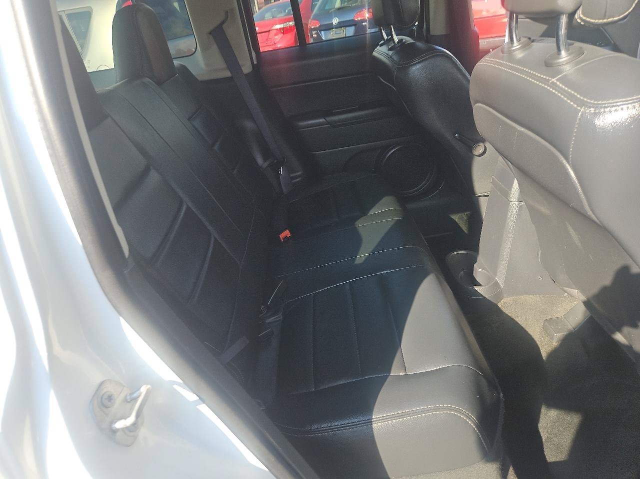 Used 2016 Jeep Patriot High Altitude AWD/4WD image 21