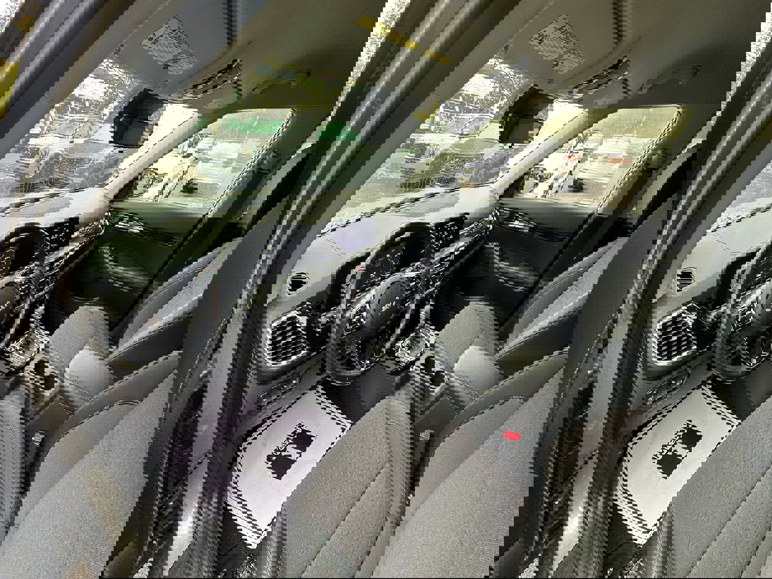 Used 2024 Kia Seltos S image 28