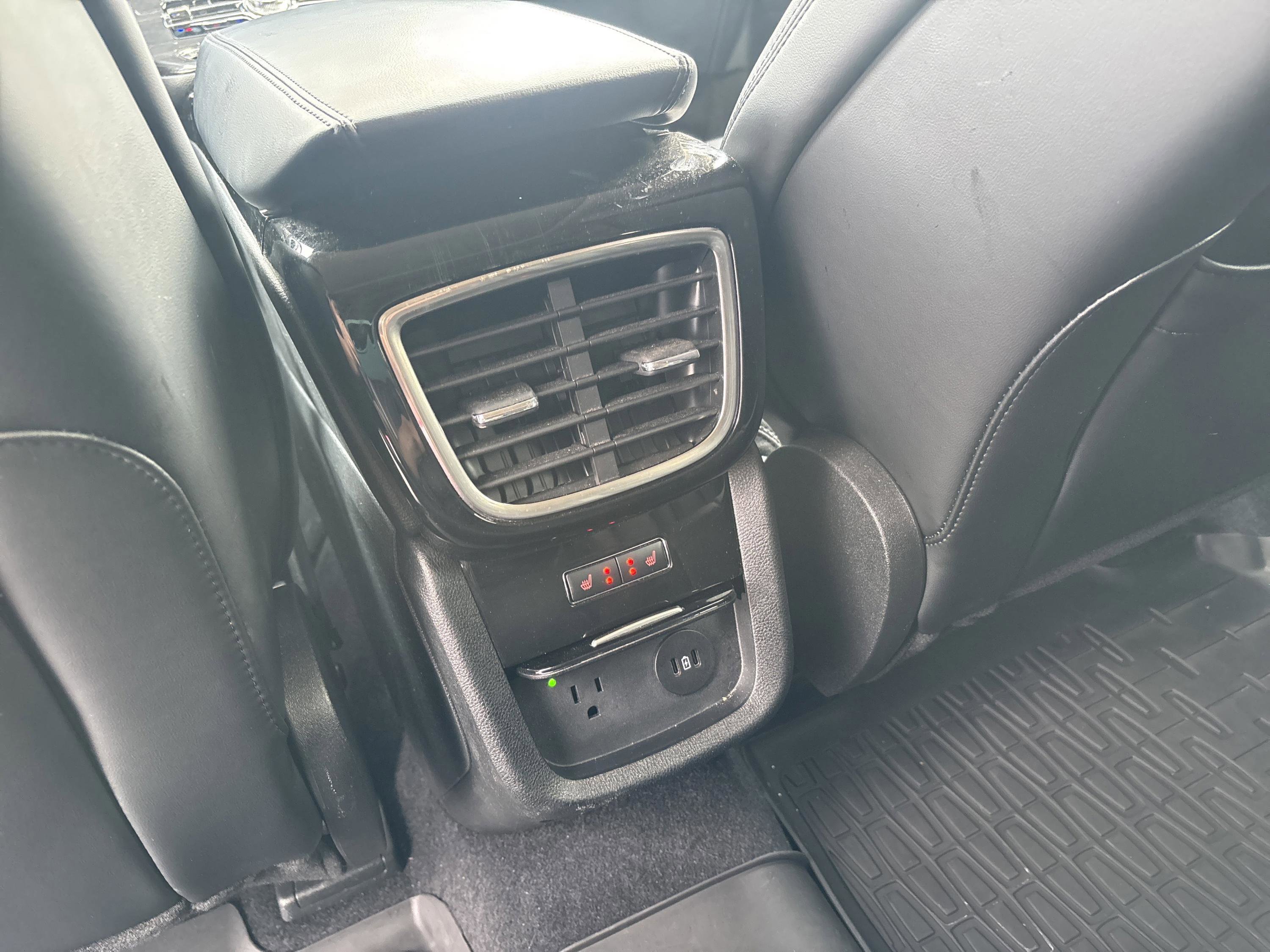 Used 2023 Lincoln Nautilus Reserve image 27