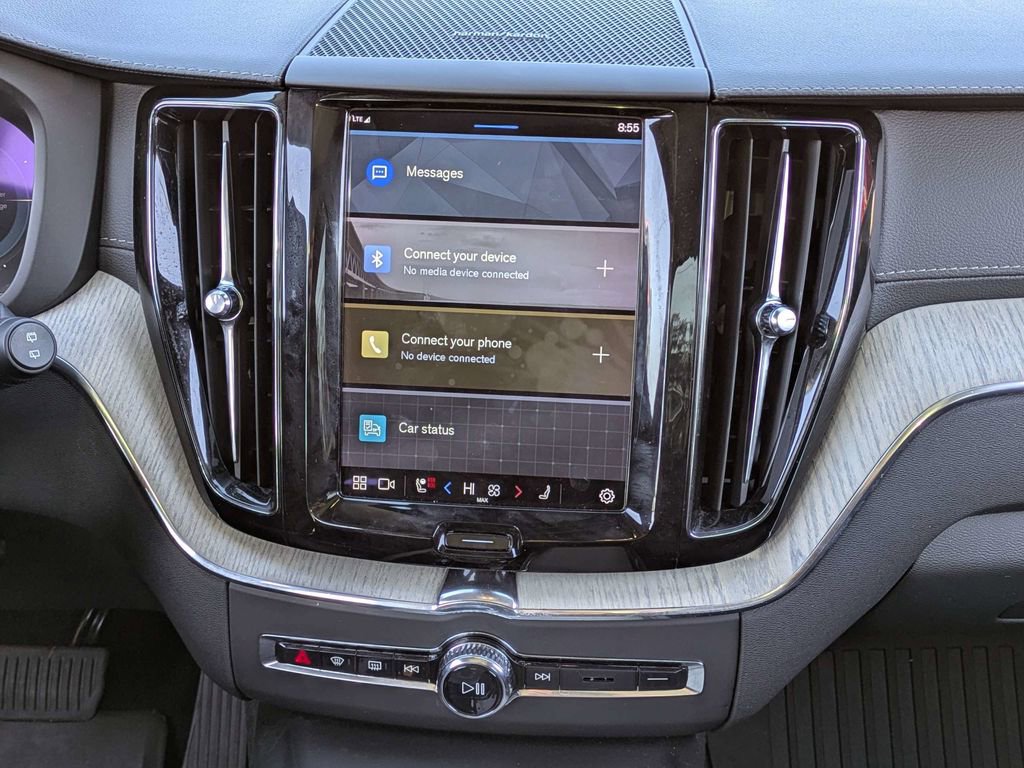 Used 2022 Volvo XC60 T8 Inscription w/ Advanced Package image 19