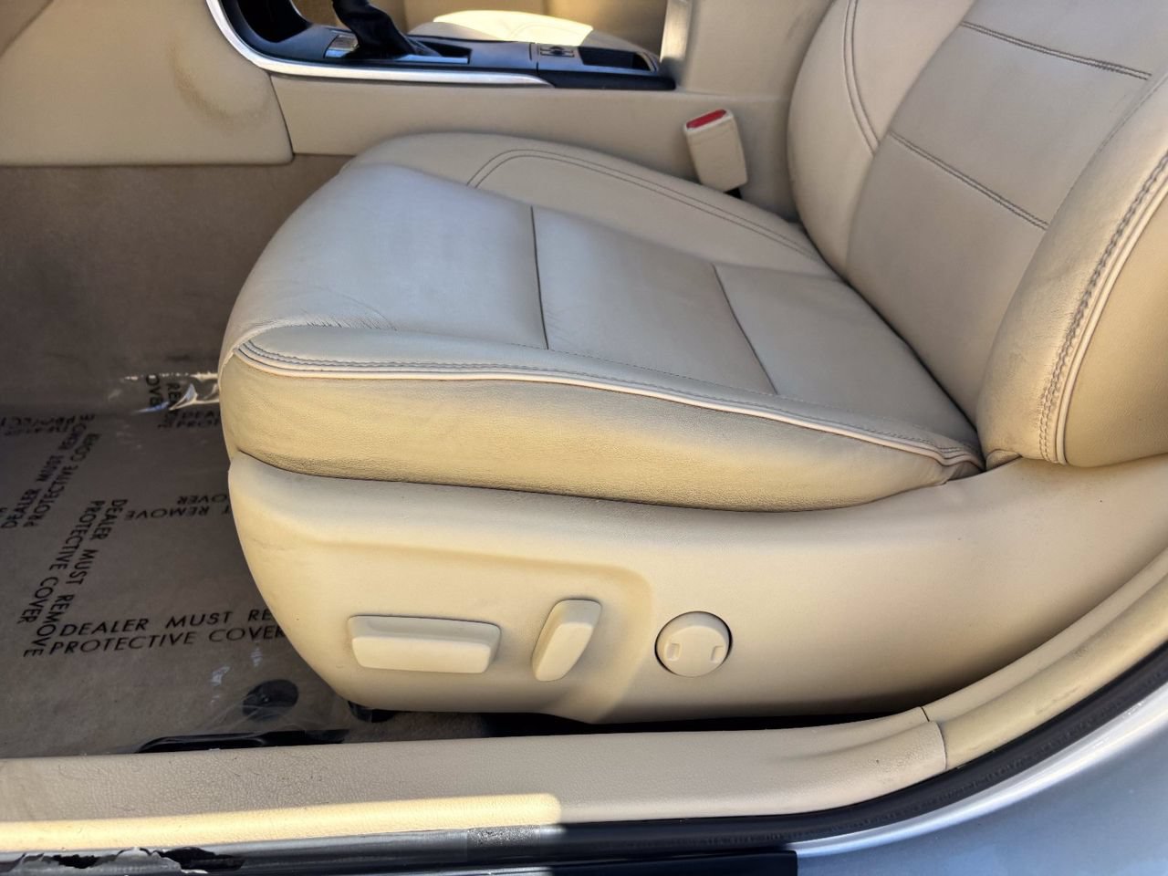 Used 2015 Toyota Camry XLE FWD image 19