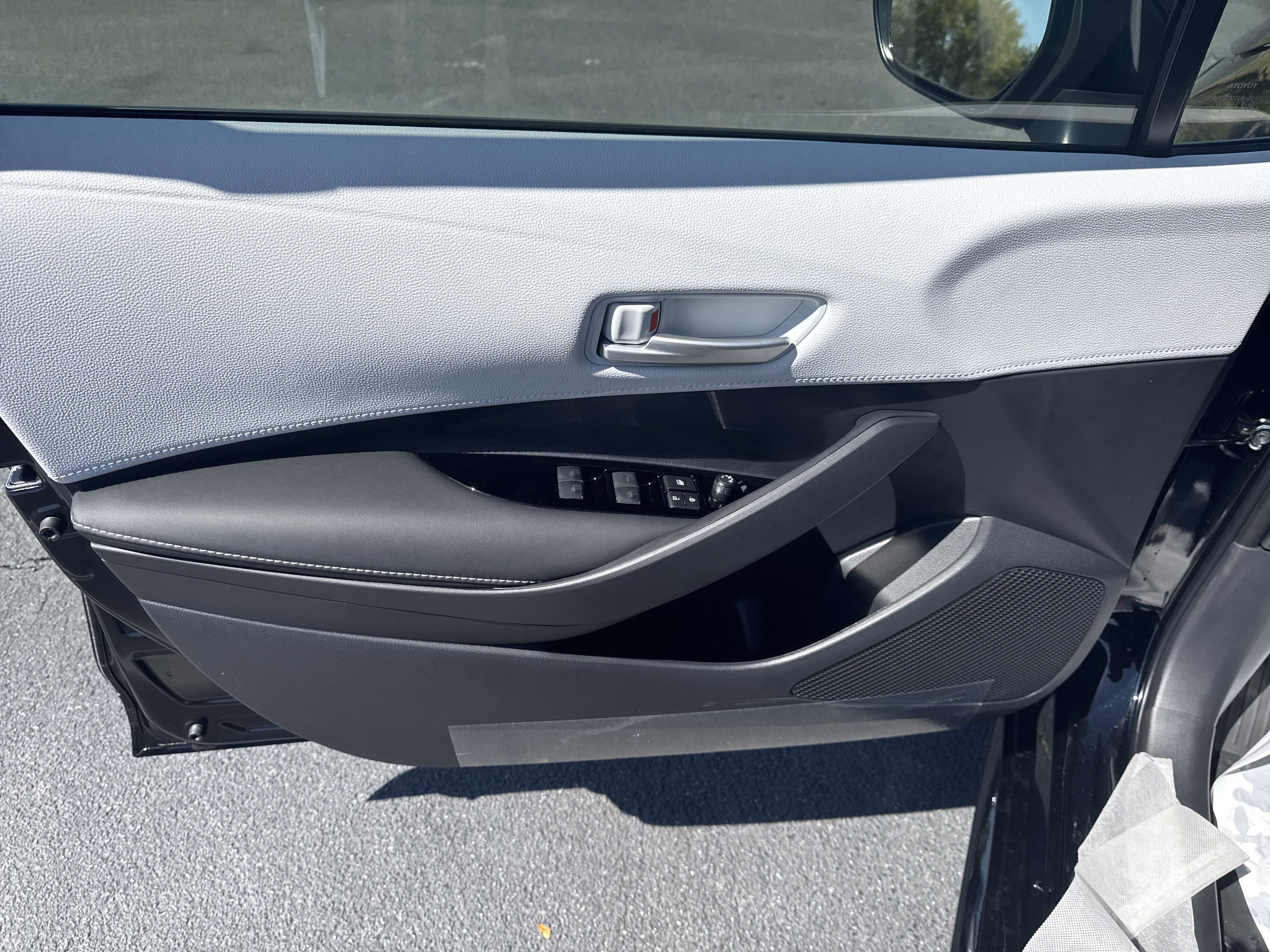 New 2026 Toyota Corolla SE FWD image 22