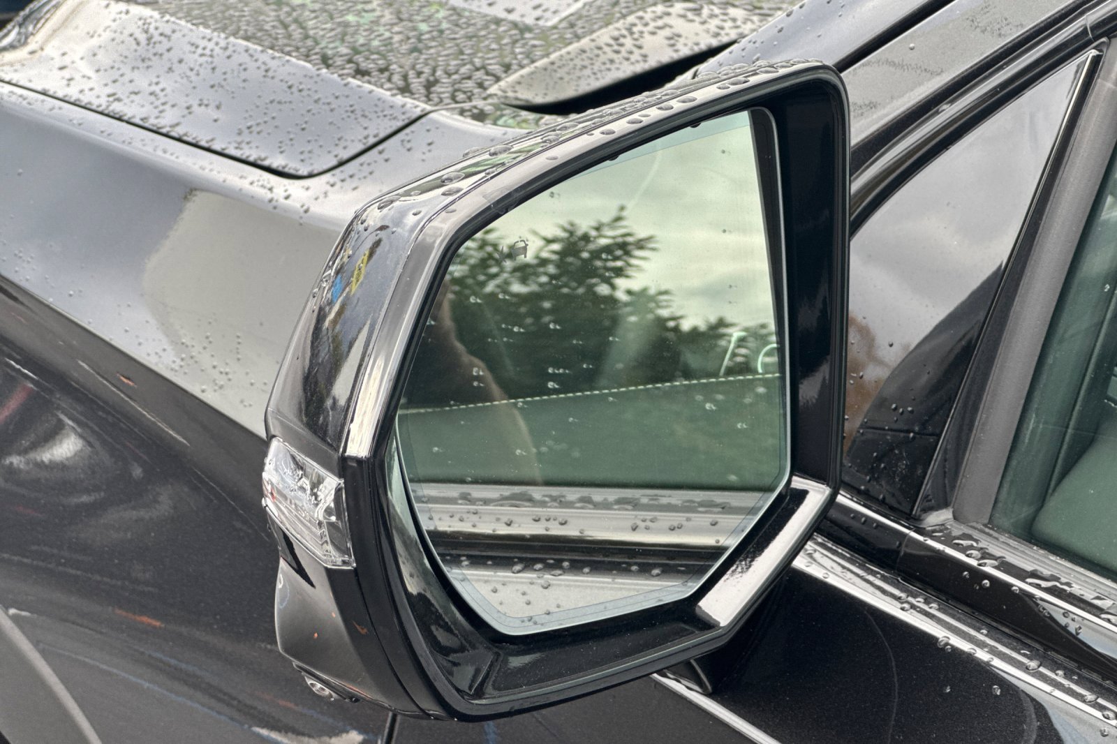 Certified 2024 Cadillac Escalade V w/ Heavy-Duty Trailer Package image 57