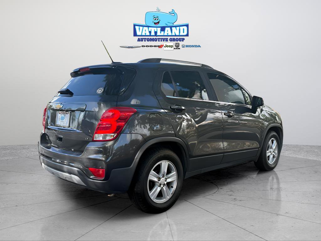 Used 2019 Chevrolet Trax LT w/ LPO, Cargo Package FWD image 5