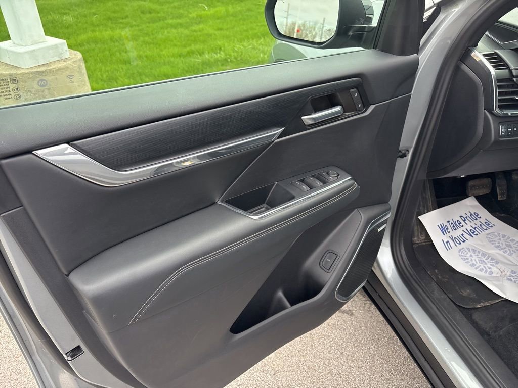 Certified 2024 GMC Acadia Elevation w/ Luxury Package image 24