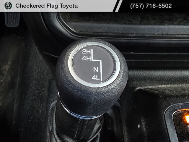Used 2022 Jeep Wrangler Unlimited Sport image 19