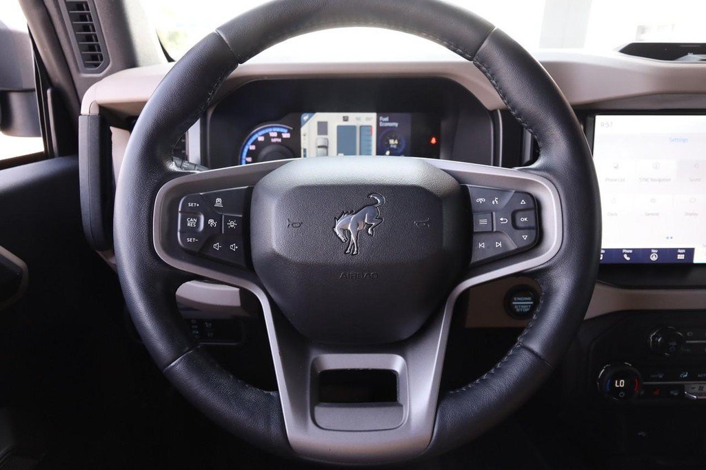 Used 2023 Ford Bronco Wildtrak AWD/4WD image 11