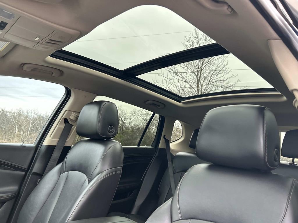 Used 2017 Buick Envision Premium image 24