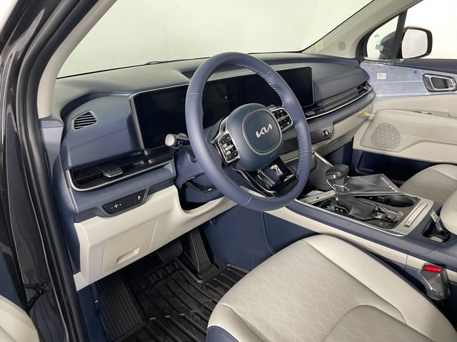 New 2026 Kia Carnival EX FWD image 2